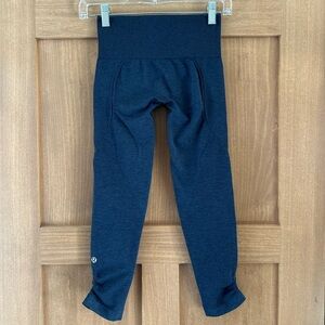 Lululemon Navy In The Flow Cropped Seamless Leggings